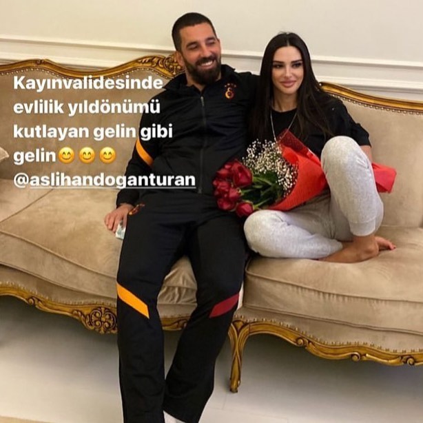 arda turan aslihan dogan evlilik yildonumu