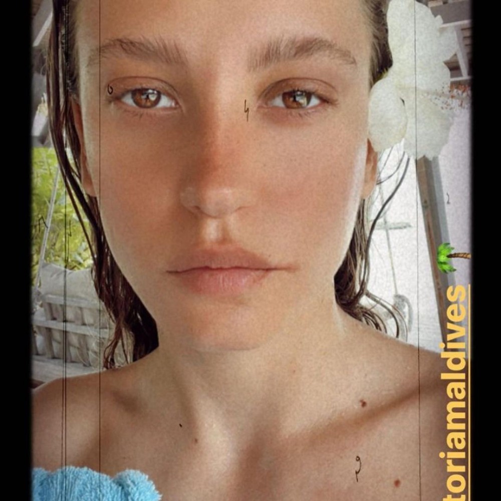 serenay sarikaya maldivler2